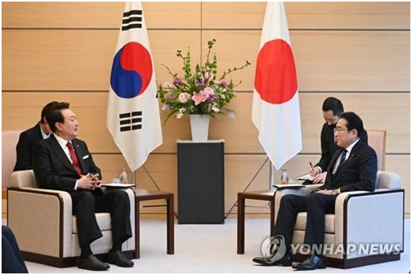 Quan hệ Nhật Bản - Hàn Quốc: Cuộc gặp sau 12 năm gián đoạn
