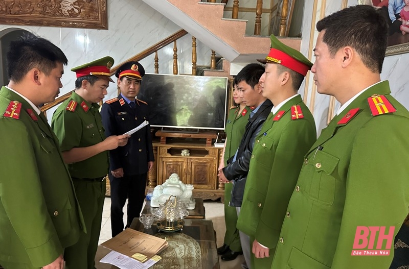 Khởi tố bị can, bắt tạm giam cán bộ địa chính thị trấn Quý Lộc