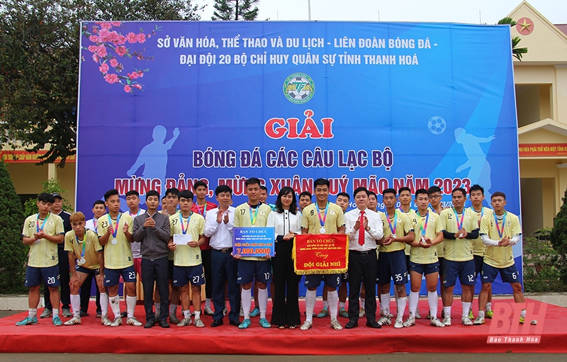 Đội Hoàng Thạch vô địch Giải bóng đá các CLB tỉnh Thanh Hóa “Mừng Đảng, mừng Xuân Quý Mão” 2023