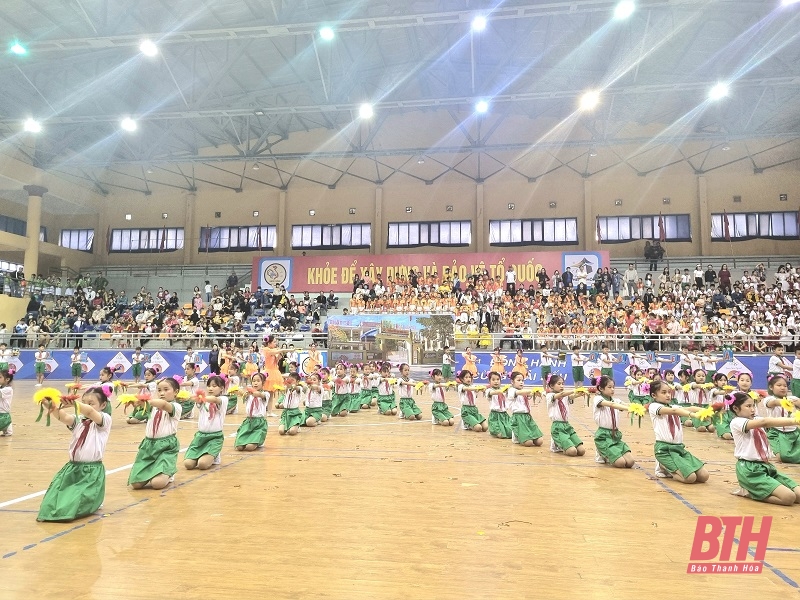 Sôi nổi Hội thi “Múa hát sân trường” tại TP Sầm Sơn