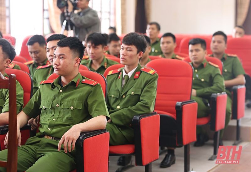 Tập huấn hướng dẫn hoạt động TDTT và nghiệp vụ văn hóa, văn nghệ cho cán bộ, chiến sĩ cảnh sát Trại giam Thanh Phong