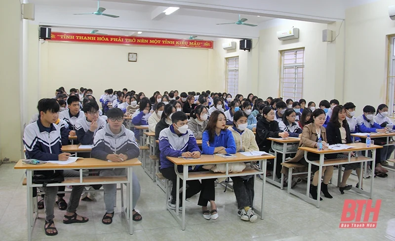 Đảng bộ Hậu Lộc nâng cao chất lượng tổ chức cơ sở Đảng và đội ngũ đảng viên