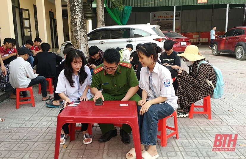 Trực tiếp về cơ sở cấp căn cước công dân cho học sinh
