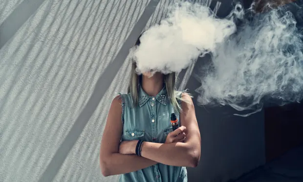 Giới trẻ Australia “cầu cứu” Chính phủ giúp cai nghiện thuốc lá điện tử