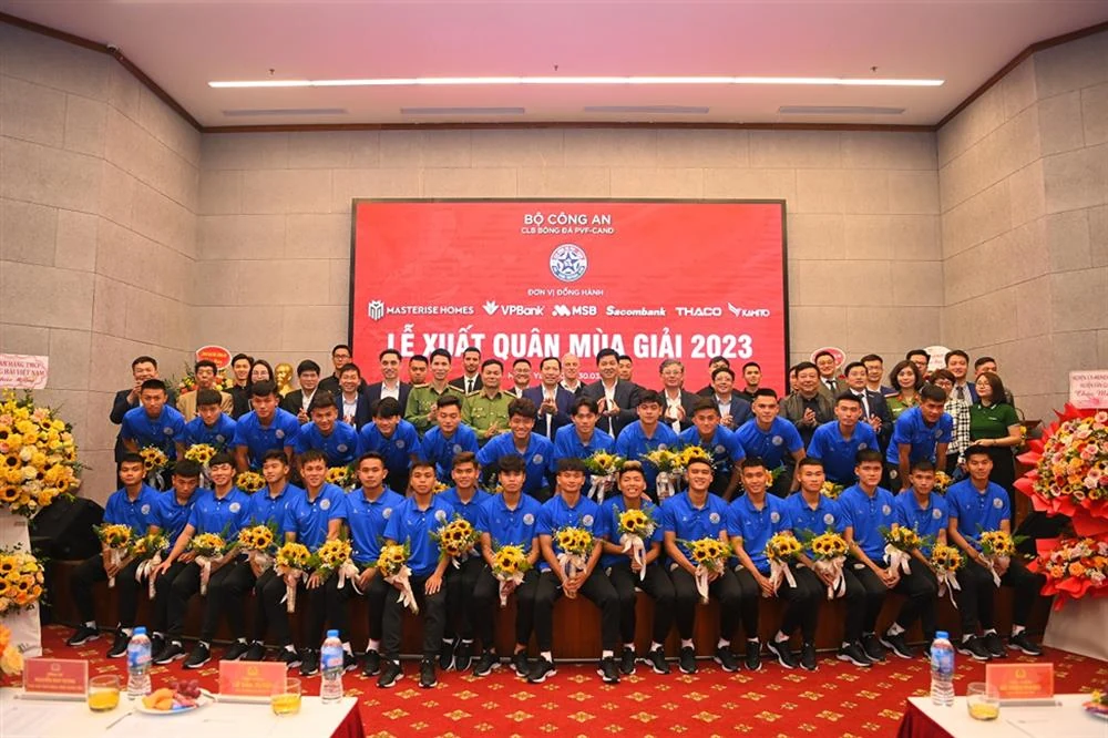 “Người cũ” của Đông Á Thanh Hoá gia nhập PVF-CAND; MU đình chỉ thi đấu Greenwood đến hết mùa