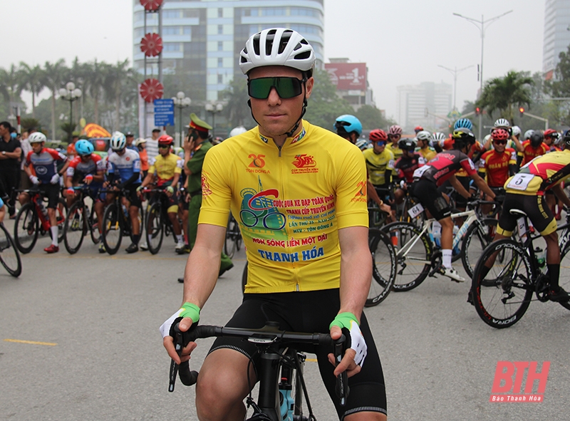 Xuất phát chặng 3 Cuộc đua xe đạp toàn quốc Cúp Truyền hình TP Hồ Chí Minh 2023