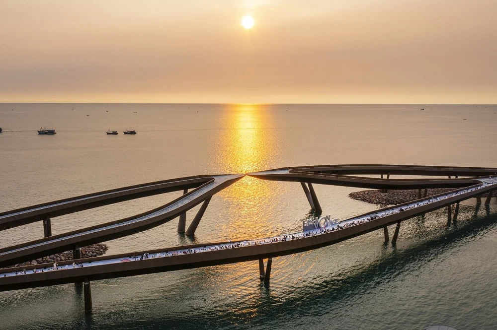 Cầu Hôn - sàn runway có “một không hai” giữa biển trời Phú Quốc 