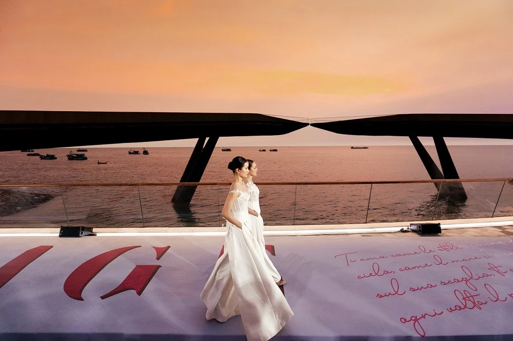 Cầu Hôn - sàn runway có “một không hai” giữa biển trời Phú Quốc 