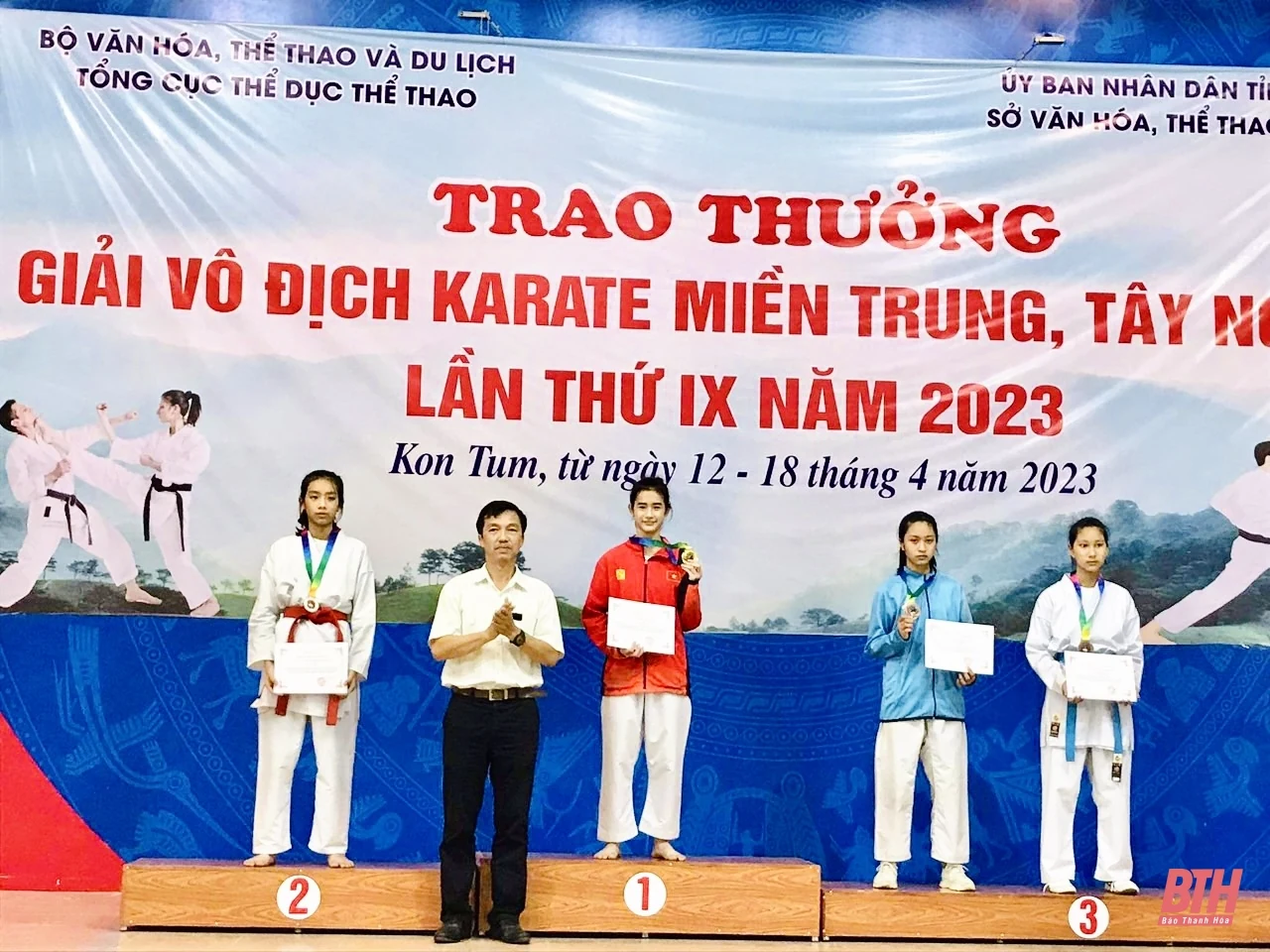 Karate Thanh Hoá khởi đầu năm 2023 ấn tượng tại Giải Vô địch Karate Miền Trung - Tây Nguyên