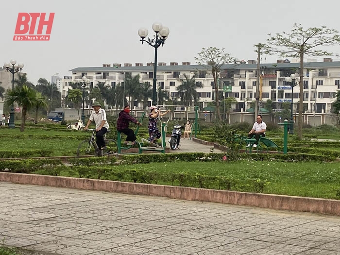 Lắp đặt các thiết bị thể thao ngoài trời - mang lại sức khỏe cho người dân