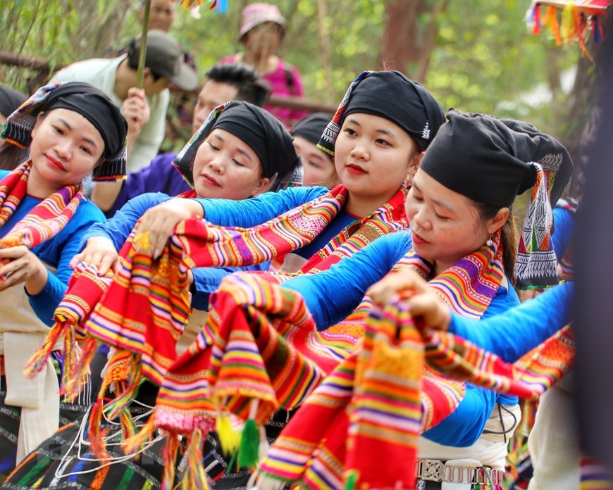 Tái hiện lễ hội Chá Mùn của dân tộc Thái tỉnh Thanh Hóa