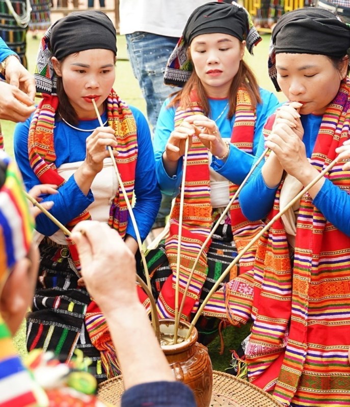 Tái hiện lễ hội Chá Mùn của dân tộc Thái tỉnh Thanh Hóa