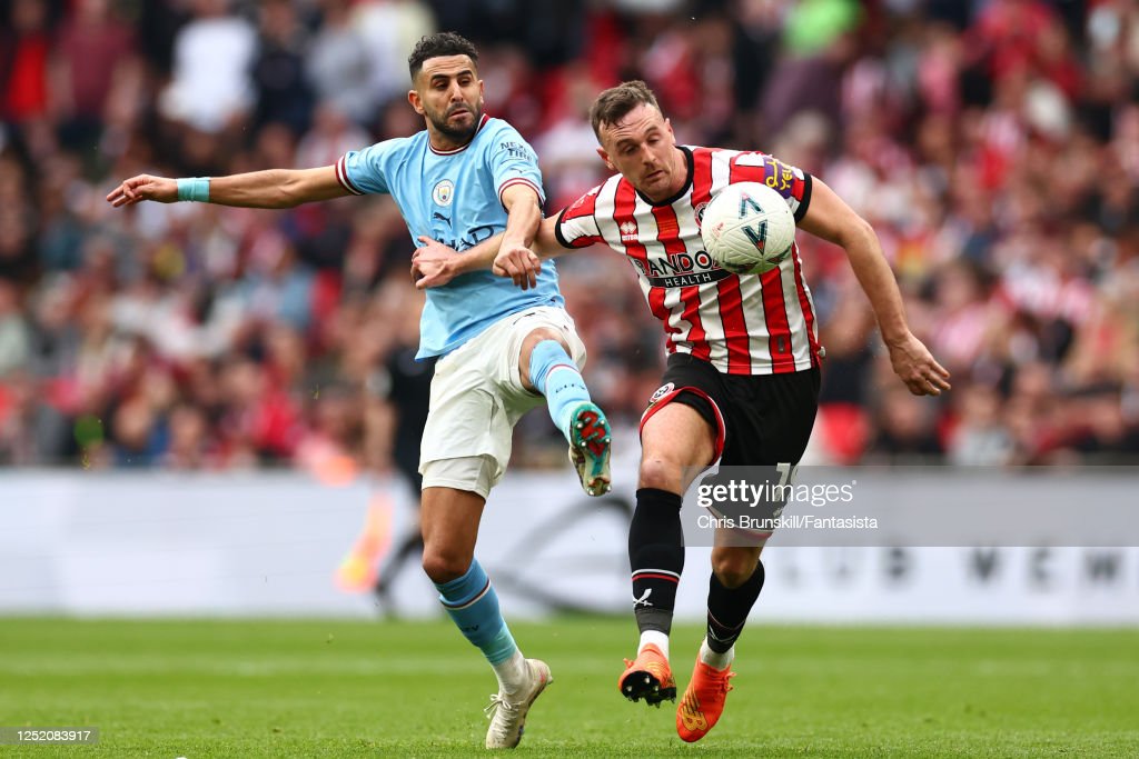 CLB Hà Nội kháng án treo giò 8 trận cho Văn Quyết; Man City chờ MU ở chung kết FA Cup