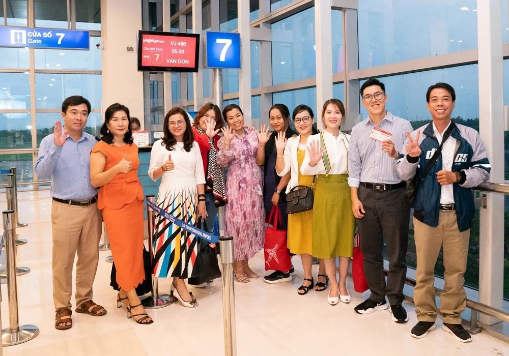 Vietjet chính thức khai trương đường bay thẳng đầu tiên giữa Cần Thơ và Vân Đồn