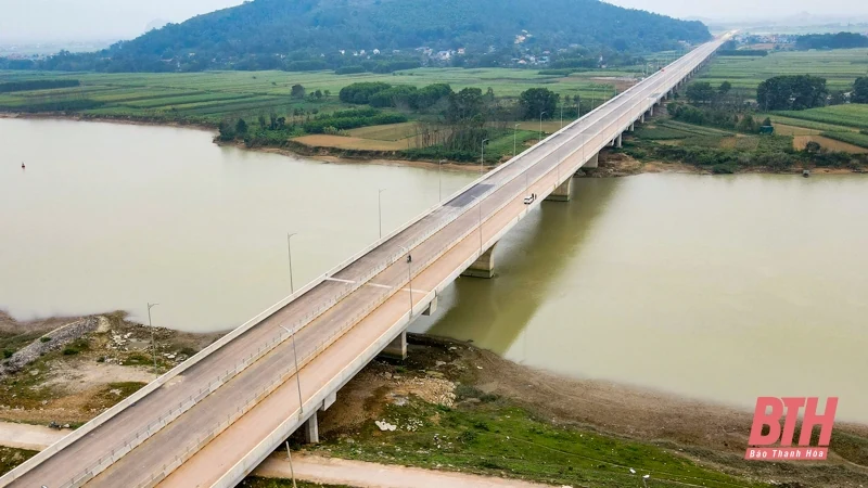Khánh thành dự án thành phần đoạn cao tốc Mai Sơn-Quốc lộ 45 vào sáng 29-4