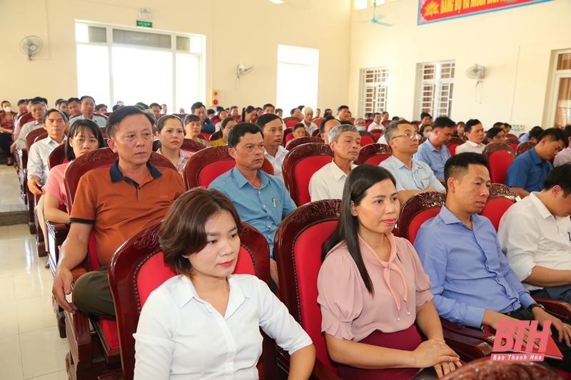 Đại biểu thuộc Đoàn ĐBQH tỉnh Thanh Hoá tiếp xúc cử tri huyện Hoằng Hóa