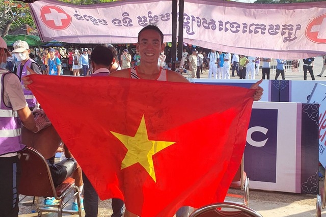 SEA Games 32, ngày 7/5: HCV thứ 15 cho Việt Nam ở môn Bơi nội dung tiếp sức 4x200m tự do nam