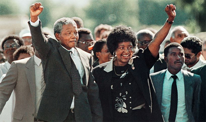Nelson Mandela: Tổng thống domain authority đen thui thứ nhất của Nam Phi
