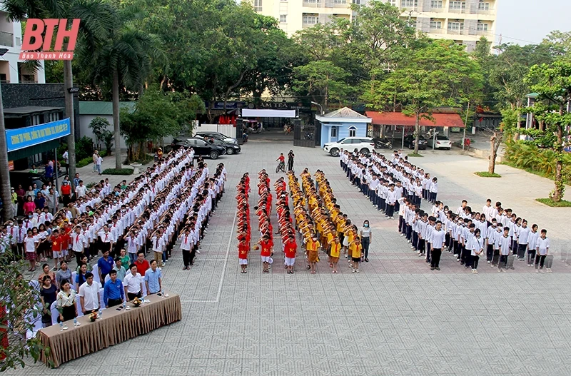 Khai mạc hè, Ngày Olympic trẻ em và Phát động toàn dân tập luyện môn bơi phòng, chống đuối nước năm 2023