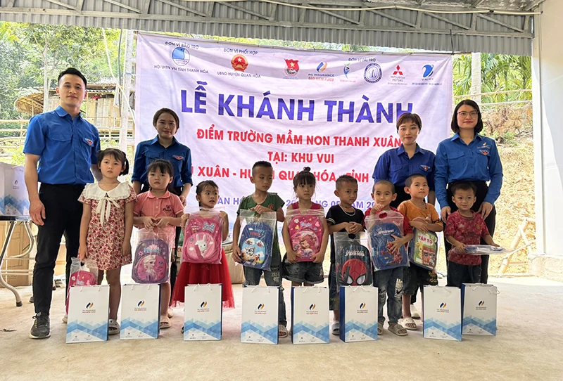 Khánh thành, bàn giao điểm trường “Vì trẻ em vùng cao” tại khu Vui, xã Phú Xuân (Quan Hóa)