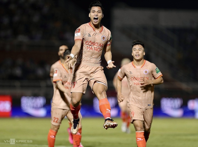 HLV Indonesia: “Việt Nam khó nhằn hơn Thái Lan”; Man City hạ Chelsea trong ngày nâng Cup Ngoại hạng Anh