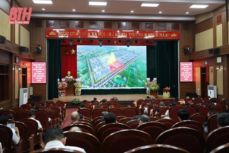 Huyện Triệu Sơn tăng cường kết nối với các nhà đầu tư