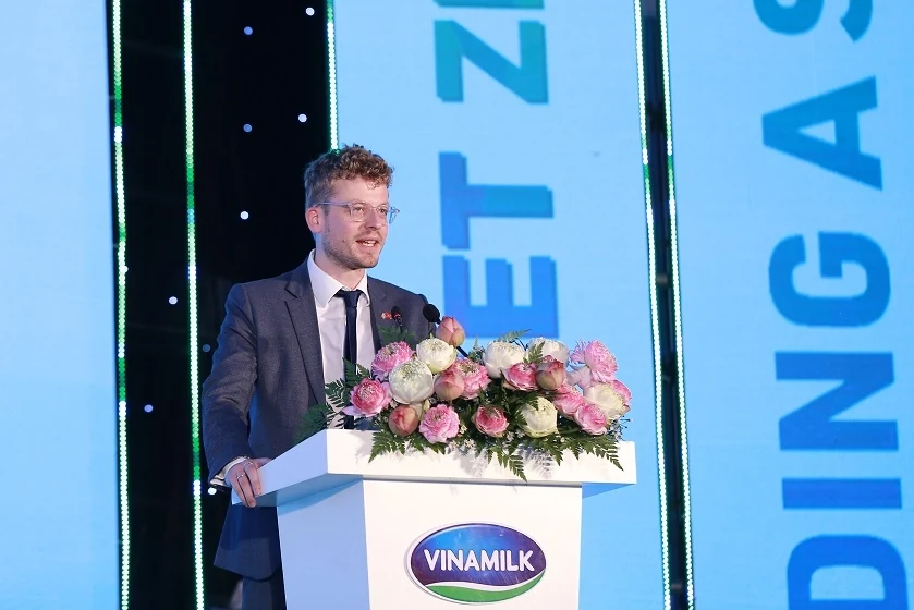 Vinamilk là công ty sữa đầu tiên tại Việt Nam có nhà máy và trang trại đạt chứng nhận trung hòa Carbon