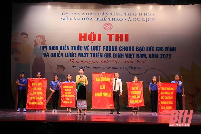 Nhân Ngày Gia đình Việt Nam 28-6: Gia đình hạnh phúc - Quốc gia thịnh vượng