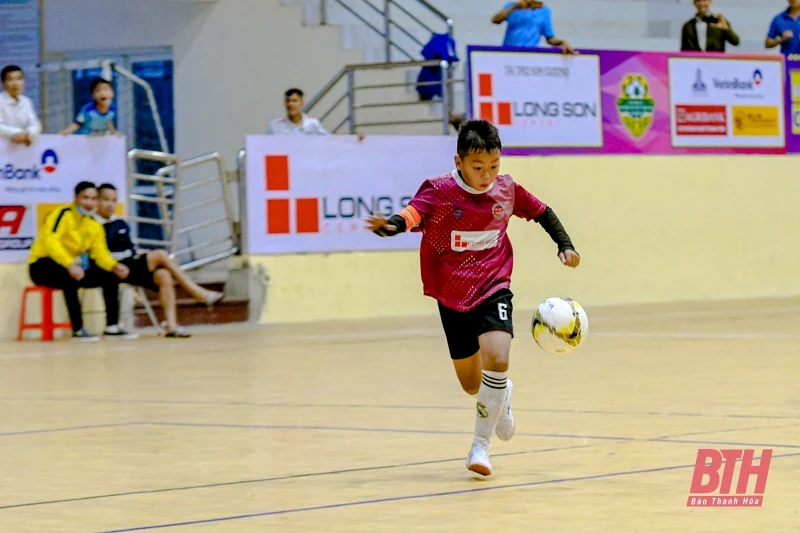 Quyết tháo mác “ẩn số”, Vĩnh Lộc 2 đặt mục tiêu giành huy chương ở giải Bóng đá Nhi đồng Cúp Báo Thanh Hóa lần thứ II - 2023