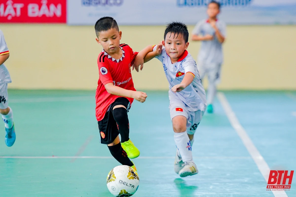 Xác định 8 đội bóng vào tứ kết U8 giải Bóng đá Nhi đồng Cúp Báo Thanh Hóa 2023