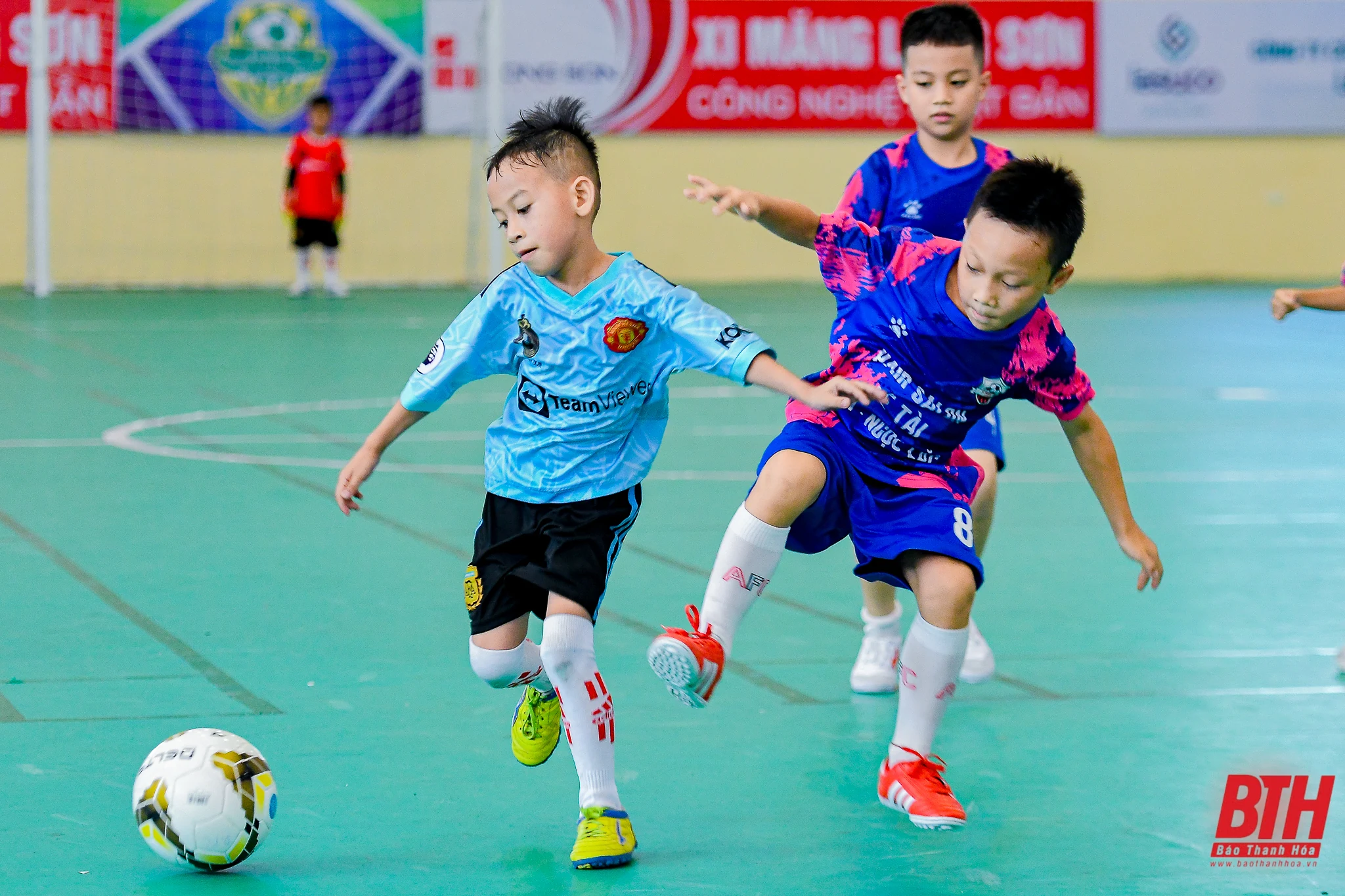 Xác định 8 đội bóng vào tứ kết U8 giải Bóng đá Nhi đồng Cúp Báo Thanh Hóa 2023
