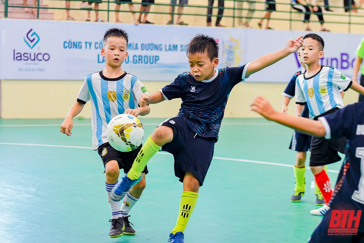 Xác định 8 đội bóng vào tứ kết U8 giải Bóng đá Nhi đồng Cúp Báo Thanh Hóa 2023