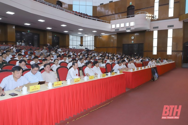 Kỳ họp thứ 14, HĐND tỉnh Thanh Hóa khóa XVIII: Các đại biểu thảo luận tại hội trường nhiều nội dung quan trọng