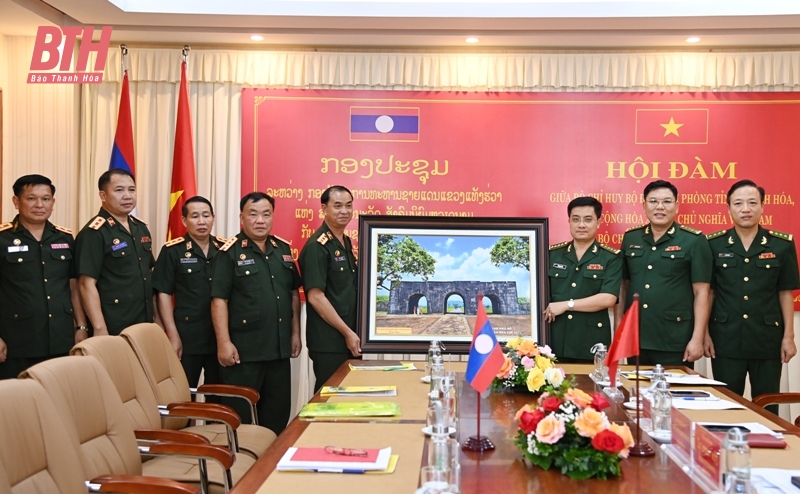 Hội đàm giữa Bộ Chỉ huy BĐBP Thanh Hóa và Bộ CHQS tỉnh Hủa Phăn (Lào)