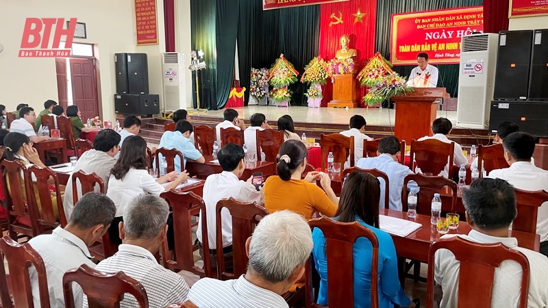 Phó Bí thư Tỉnh ủy Trịnh Tuấn Sinh chung vui “Ngày hội toàn dân bảo vệ an ninh Tổ quốc năm 2023” tại xã Định Tăng