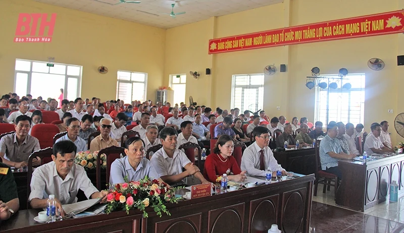 Xã Cầu Lộc đón bằng công nhận đạt chuẩn nông thôn mới