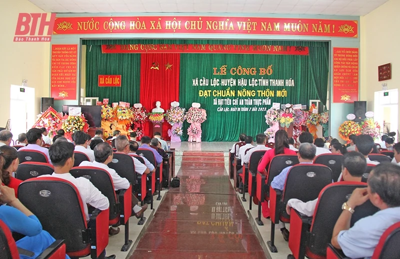Xã Cầu Lộc đón bằng công nhận đạt chuẩn nông thôn mới