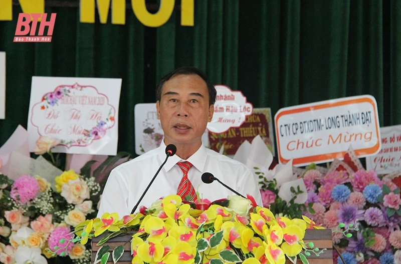 Xã Cầu Lộc đón bằng công nhận đạt chuẩn nông thôn mới