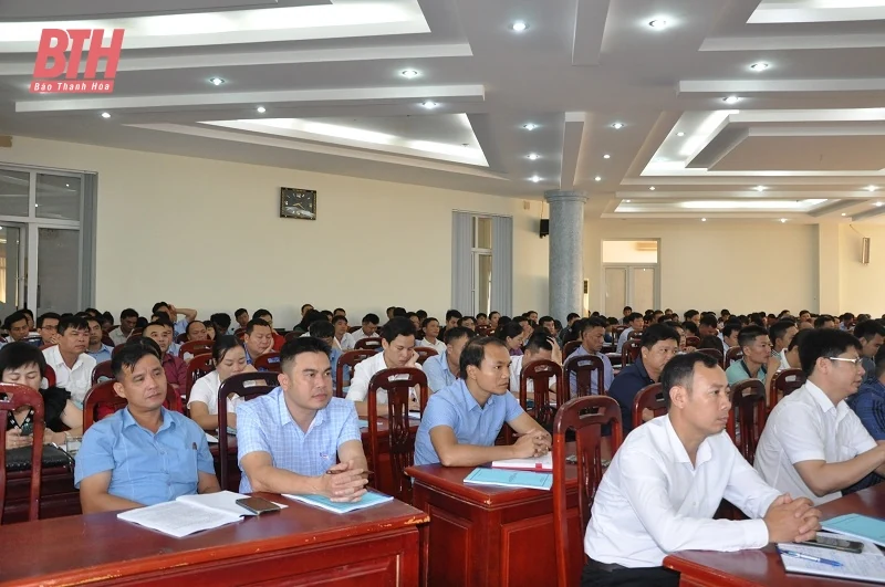 Nâng cao hiệu quả công tác quản lý nhà nước về Tài nguyên và Môi trường cho cán bộ cấp huyện, xã