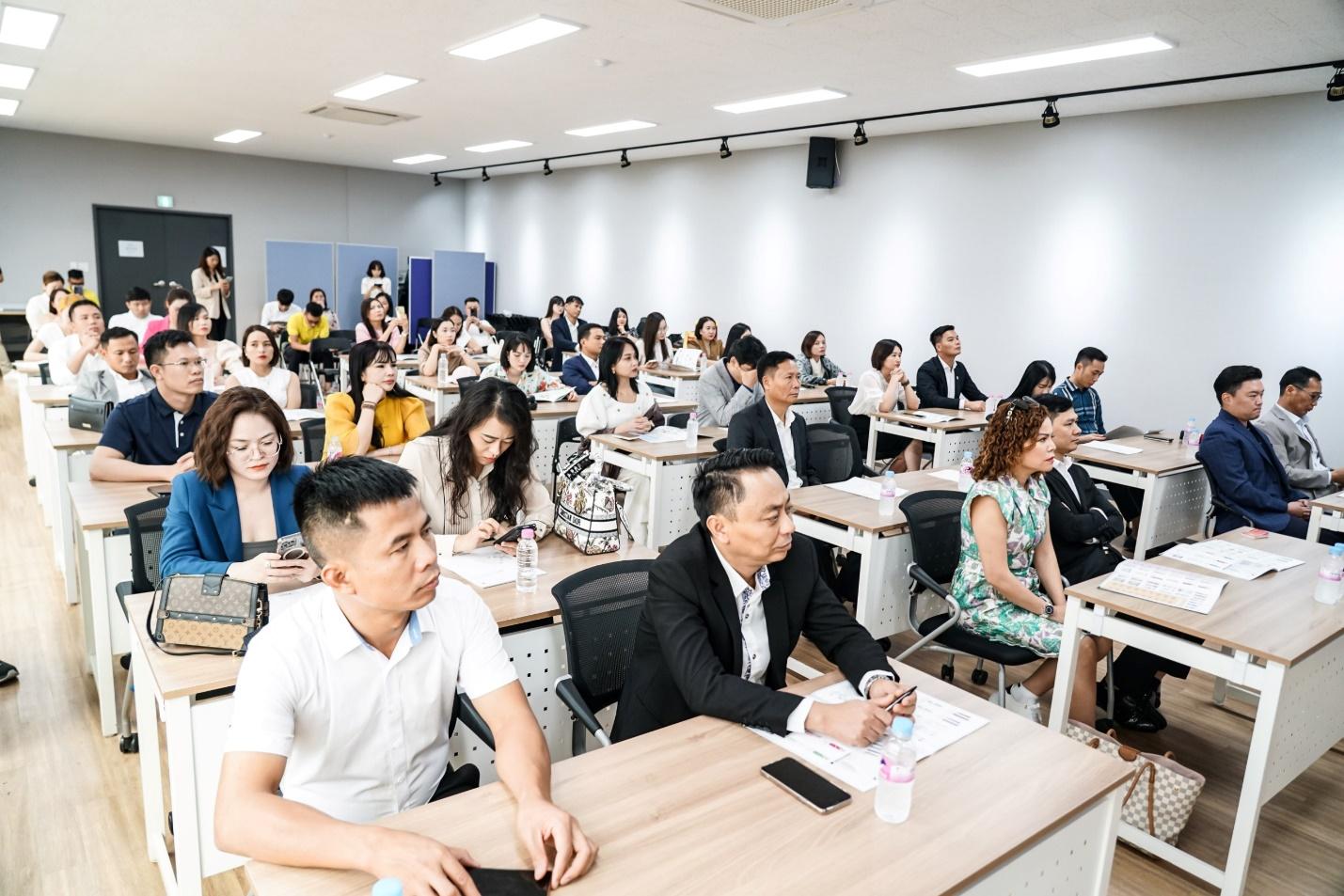 Tiếp cận công nghệ, xúc tiến hợp tác với doanh nghiệp Hàn Quốc