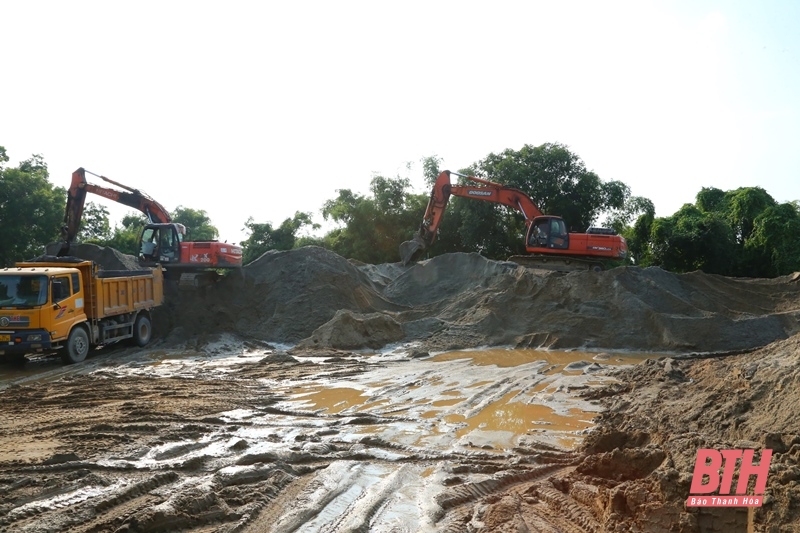 Huyện Vĩnh Lộc tăng cường xử lý hoạt động kinh doanh, khai thác cát, sỏi trái phép