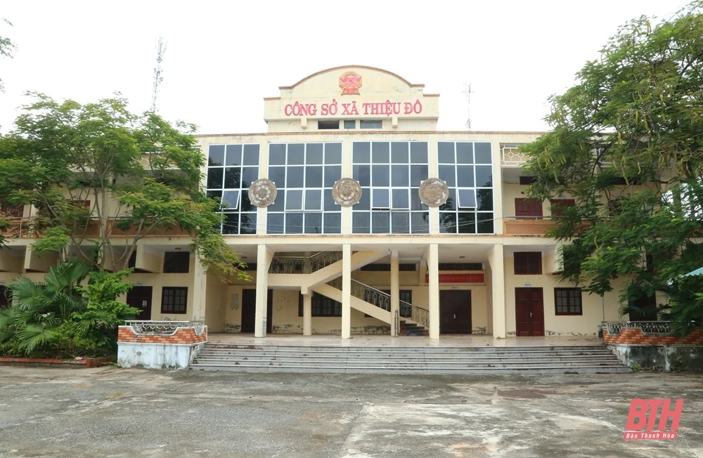 Phó Bí thư Thường trực Tỉnh ủy Lại Thế Nguyên kiểm tra việc quản lý, sử dụng tài sản công sau sáp nhập các cơ quan, đơn vị hành chính tại Thiệu Hóa và Thọ Xuân