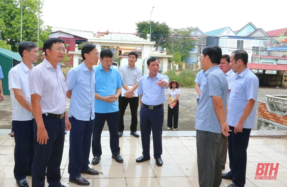 Phó Bí thư Thường trực Tỉnh ủy Lại Thế Nguyên kiểm tra việc quản lý, sử dụng tài sản công sau sáp nhập các cơ quan, đơn vị hành chính tại Thiệu Hóa và Thọ Xuân