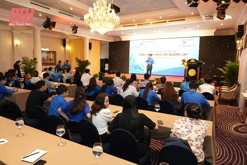 Thêm 150 em học sinh bán trú Mường Lát được nhận nuôi