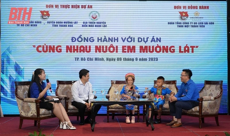 Thêm 150 em học sinh bán trú Mường Lát được nhận nuôi