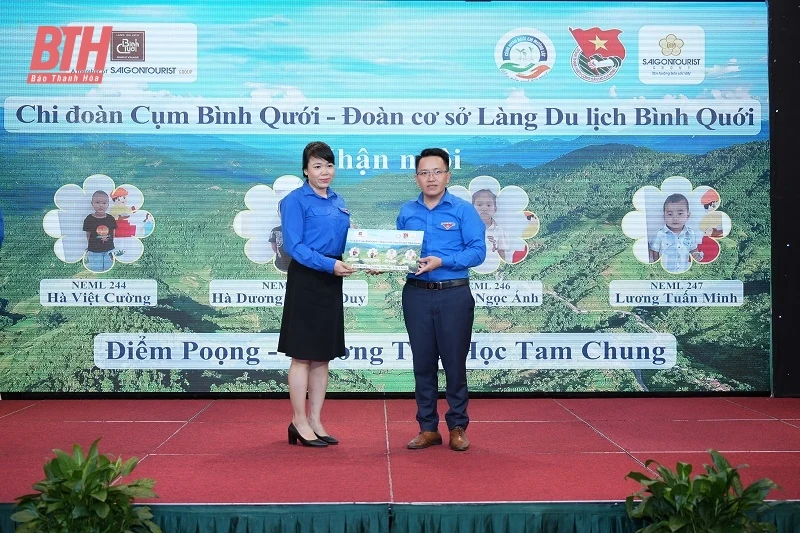Thêm 150 em học sinh bán trú Mường Lát được nhận nuôi