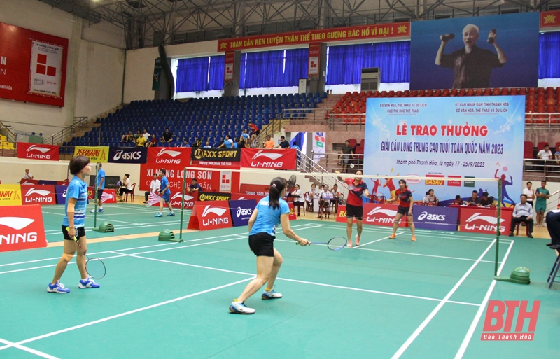 Khởi tranh Giải Cầu lông trung - cao tuổi toàn quốc lần thứ VIII năm 2023 tại Thanh Hóa