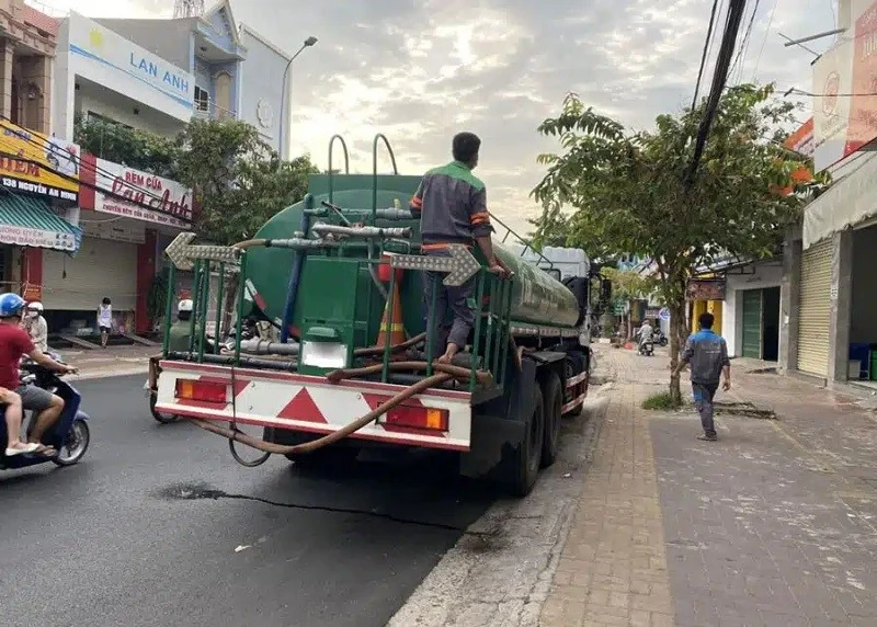 Kiến Môi Trường cung cấp bảng giá hút hầm cầu mới nhất 2023