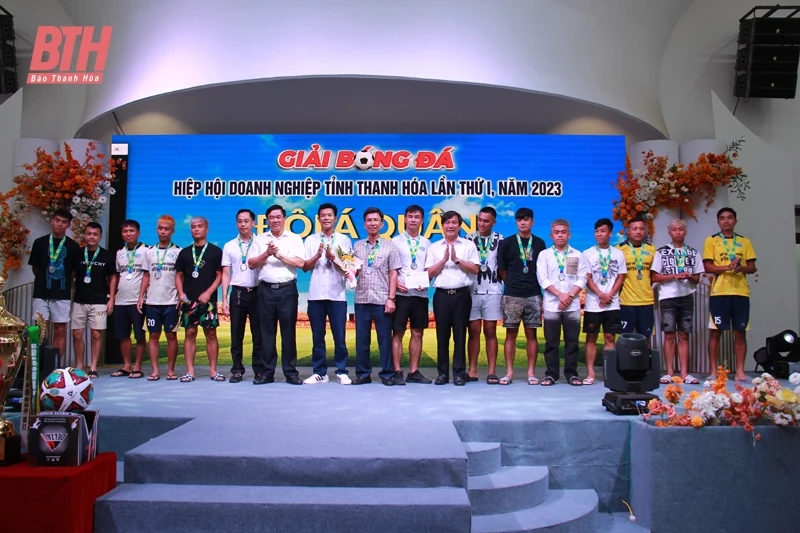 Đội Hiệp hội Doanh nghiệp Bỉm Sơn vô địch Giải bóng đá Hiệp hội Doanh nghiệp tỉnh Thanh Hóa 2023