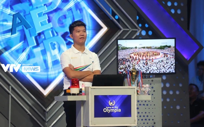 Lê Xuân Mạnh (Thanh Hóa) giành vòng nguyệt quế Đường lên đỉnh Olympia 2023